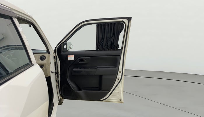 2019 Maruti New Wagon-R LXI CNG 1.0, CNG, Manual, 44,266 km, RHS Front Door