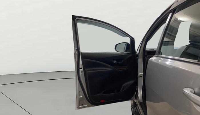 2021 Toyota Innova Crysta 2.7 GX AT 7 STR, Petrol, Automatic, 43,831 km, LHS Front Door
