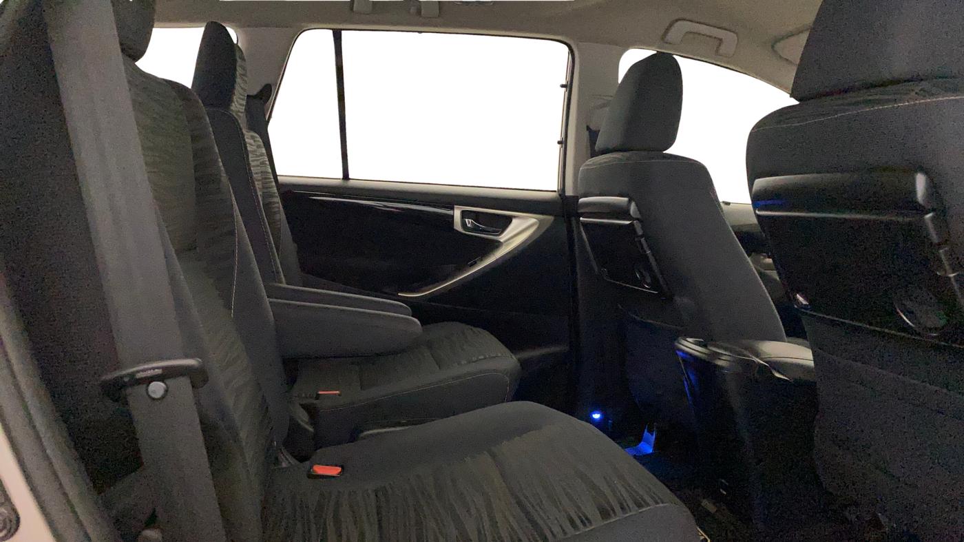 2018 Toyota Innova Crysta 2.7 VX 7 STR, Petrol, Manual, 42,152 km, Right Side Rear Door Cabin