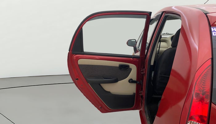 2015 Tata Nano TWIST XTA, Petrol, Automatic, 20,779 km, LHS Rear Door