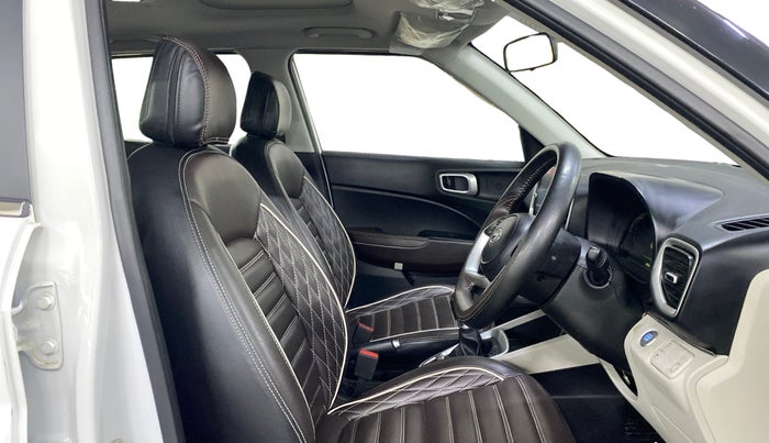 2023 Hyundai VENUE SX 1.5 CRDI, Diesel, Manual, 34,622 km, Right Side Front Door Cabin