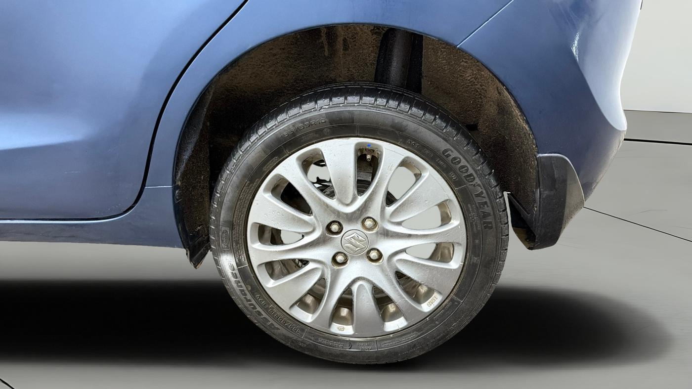 2017 Maruti Baleno ALPHA PETROL 1.2, Petrol, Manual, 73,500 km, Left Rear Wheel