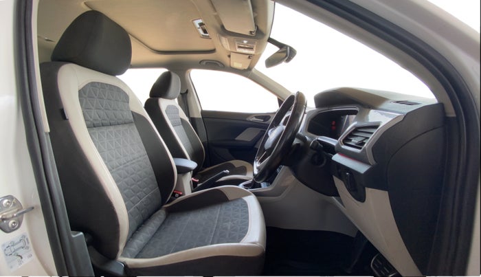 2022 Volkswagen TAIGUN GT PLUS 1.5 TSI DSG, Petrol, Automatic, 55,492 km, Right Side Front Door Cabin