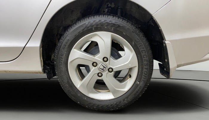 2015 Honda City 1.5L I-VTEC VX, Petrol, Manual, 1,18,251 km, Left Rear Wheel