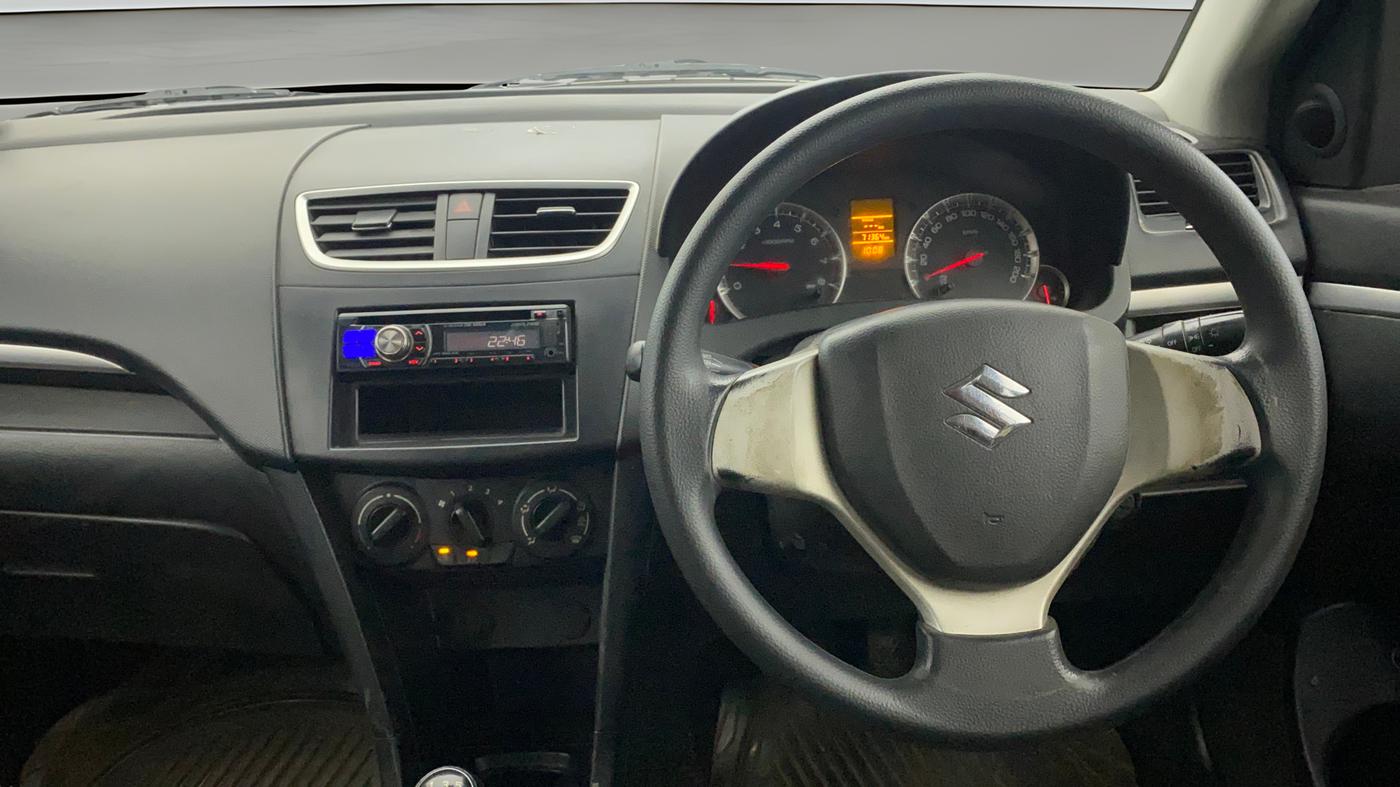 2014 Maruti Swift VXI, Petrol, Manual, 71,357 km, Steering Wheel Close Up