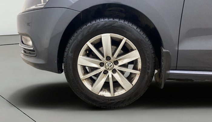 2016 Volkswagen Polo HIGHLINE1.2L, Petrol, Manual, 73,293 km, Left Front Wheel