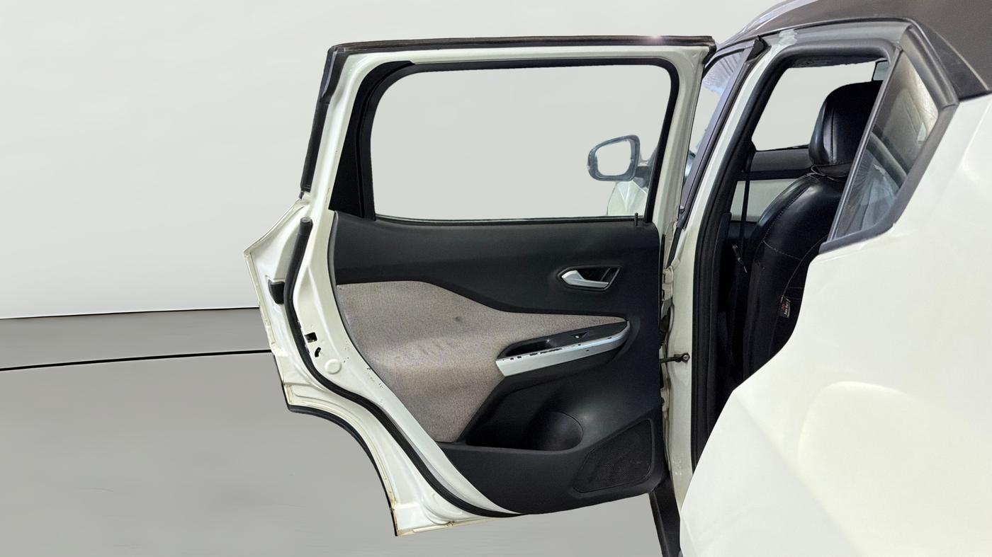 2022 Nissan MAGNITE XV MT, Petrol, Manual, 93,119 km, LHS Rear Door