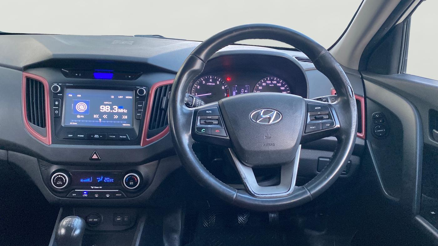 2016 Hyundai Creta SX PLUS  ANNIVERSARY EDITION 1.6 PETROL, Petrol, Manual, 1,02,544 km, Steering Wheel Close Up