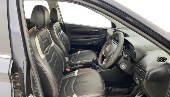 2021 Hyundai NEW I20 SPORTZ 1.2 MT, Petrol, Manual, 21,852 km, Right Side Front Door Cabin