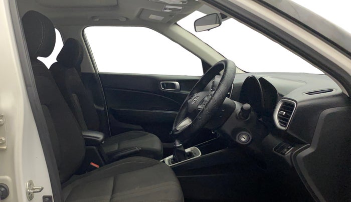 2020 Hyundai VENUE SX 1.0 TURBO, Petrol, Manual, 78,987 km, Right Side Front Door Cabin