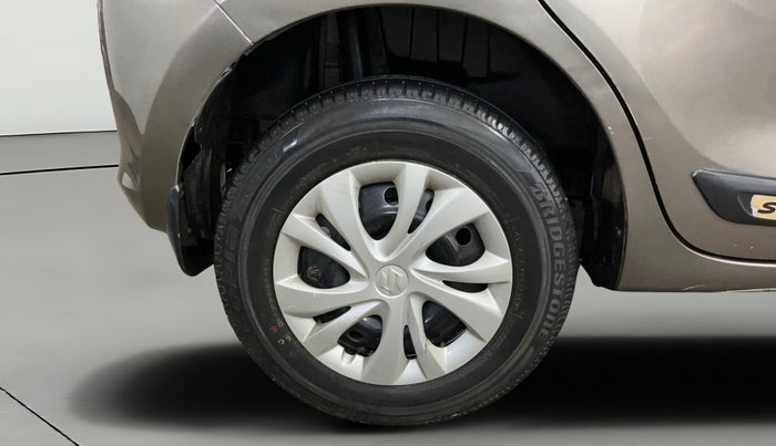 2020 Maruti Swift VXI, Petrol, Manual, 25,849 km, Right Rear Wheel