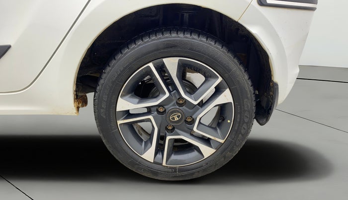 2019 Tata Tiago XZA PLUS DUAL TONE PETROL, Petrol, Automatic, 27,407 km, Left Rear Wheel
