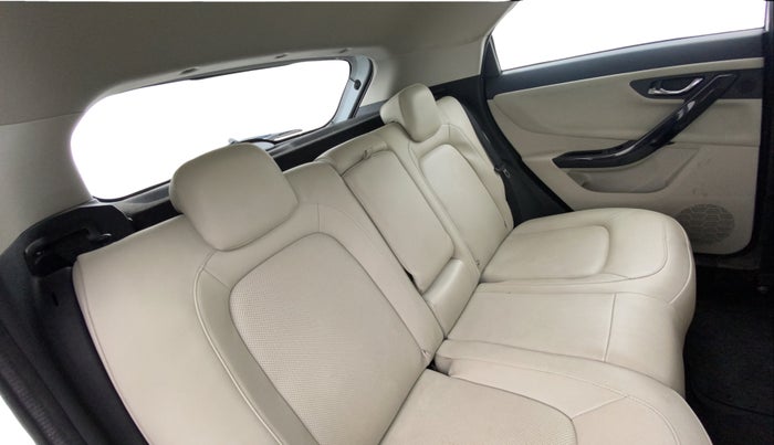 2023 Tata NEXON XZ PLUS LUXURY SUNROOF PETROL, Petrol, Manual, 53,828 km, Right Side Rear Door Cabin