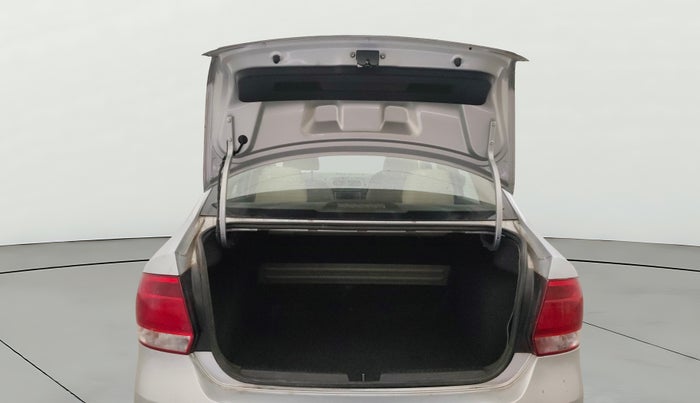 2013 Volkswagen Vento HIGHLINE DIESEL 1.6, Diesel, Manual, 85,883 km, Boot Door Open