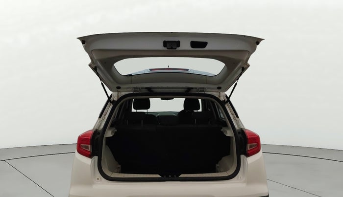 2024 Mahindra XUV300 W8 1.2 PETROL, Petrol, Manual, 29,360 km, Boot Door Open