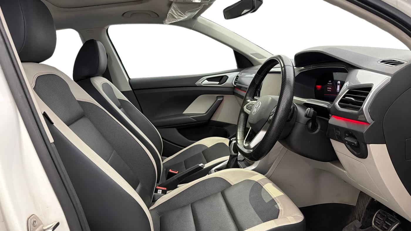2024 Volkswagen TAIGUN GT PLUS 1.5 TSI DSG, Petrol, Automatic, 71,513 km, Right Side Front Door Cabin