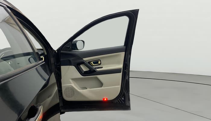 2021 Tata Safari XZA PLUS GOLD, Diesel, Automatic, 39,572 km, RHS Front Door