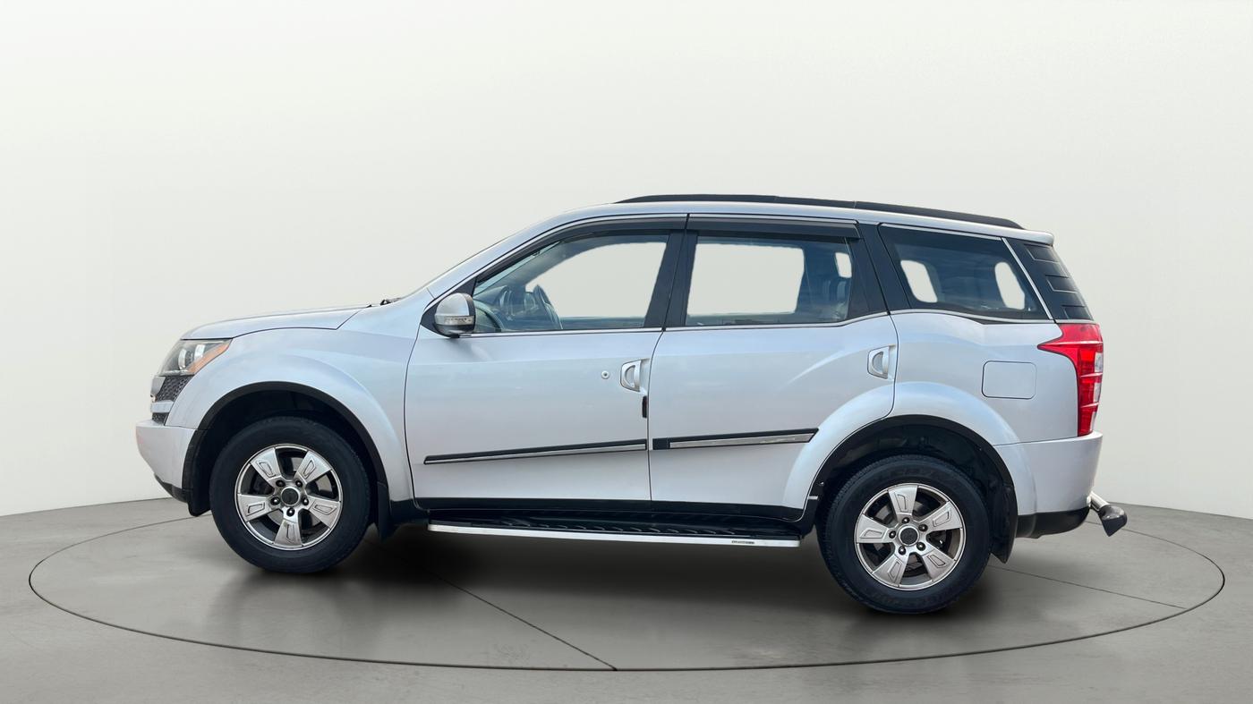 2015 Mahindra XUV500 W8, Diesel, Manual, 73,980 km, Left Side