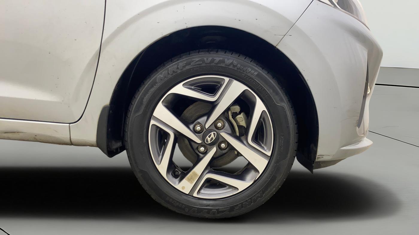 2021 Hyundai AURA SX PLUS 1.2 AMT, Petrol, Automatic, 33,045 km, Right Front Wheel