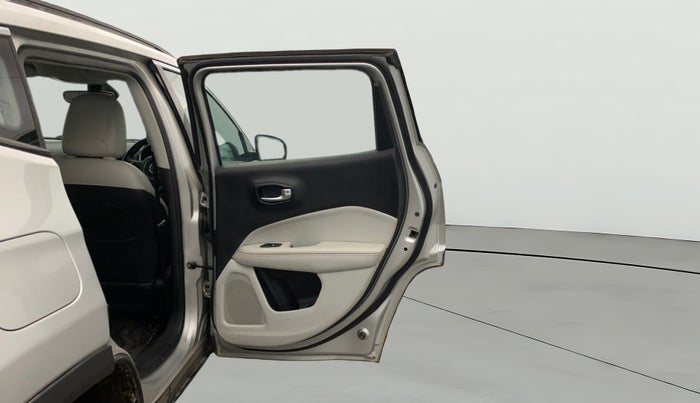 2017 Jeep Compass LIMITED 2.0 DIESEL, Diesel, Manual, 1,11,234 km, RHS Rear Door