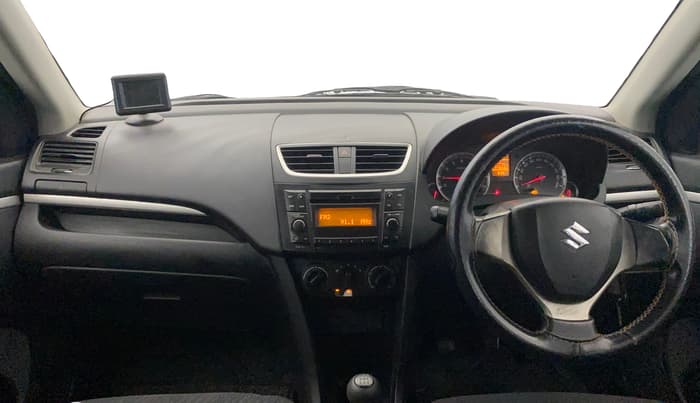2014 Maruti Swift VXI, Petrol, Manual, 1,17,696 km, Dashboard