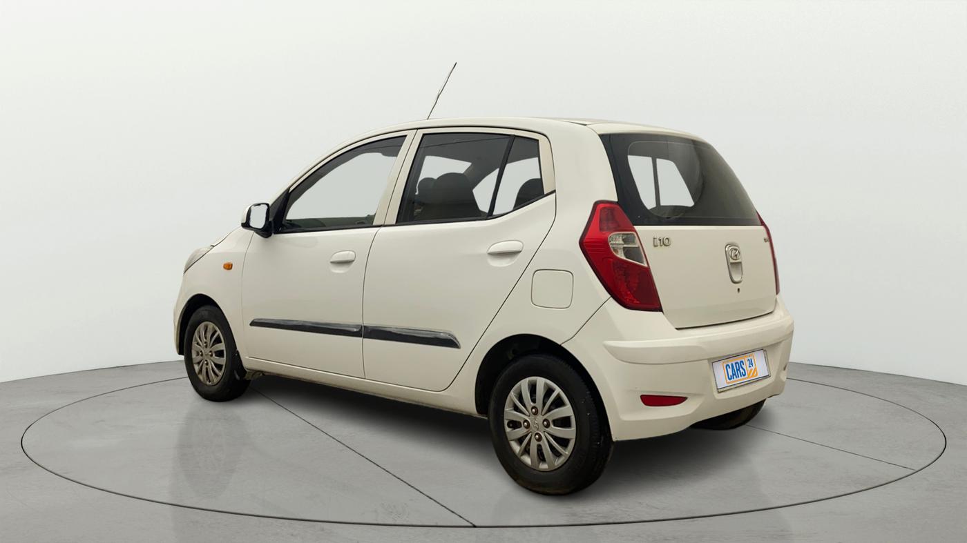 2016 Hyundai i10 SPORTZ 1.1, Petrol, Manual, 32,795 km, Left Back Diagonal