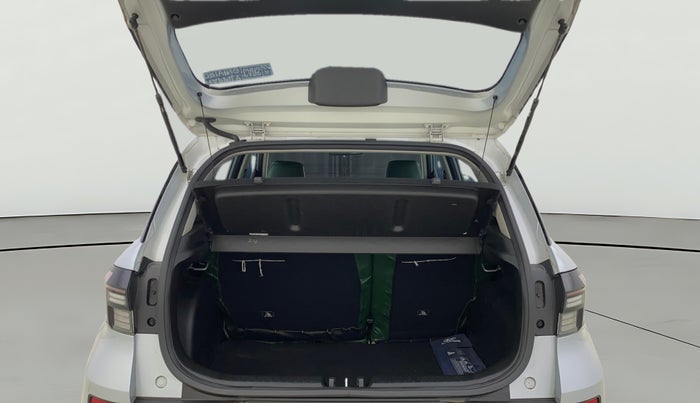 2024 Hyundai VENUE S(O) 1.2, Petrol, Manual, 11,382 km, Boot Open Zoomed View