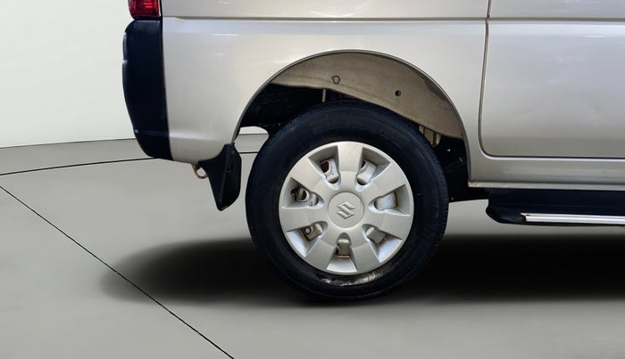 2020 Maruti Eeco 7 STR, Petrol, Manual, 25,693 km, Right Rear Wheel