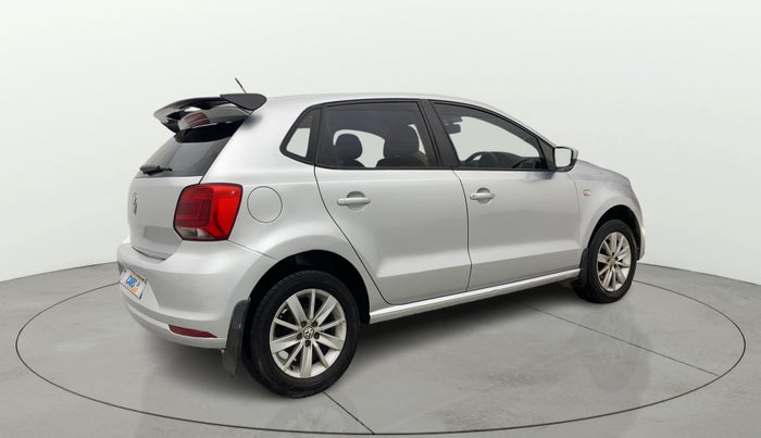 2015 Volkswagen Polo HIGHLINE1.2L, Petrol, Manual, 1,05,657 km, Right Back Diagonal