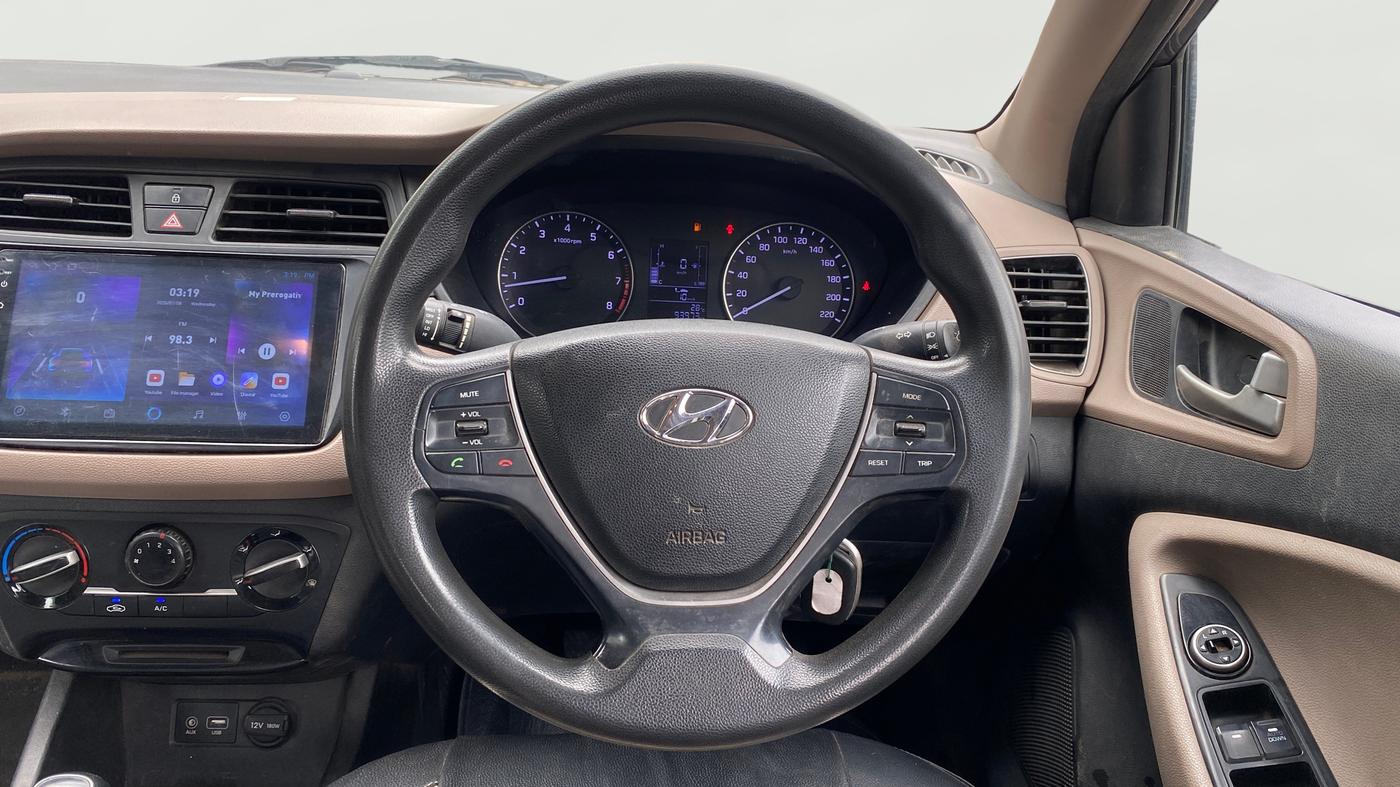 2016 Hyundai Elite i20 MAGNA 1.2, CNG, Manual, 93,968 km, Steering Wheel Close Up