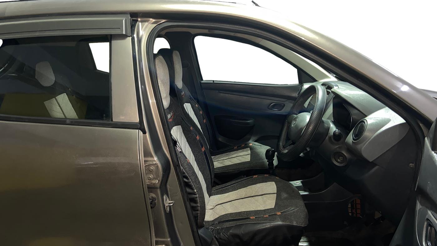 2016 Renault Kwid RXT 0.8, Petrol, Manual, 73,515 km, Right Side Front Door Cabin