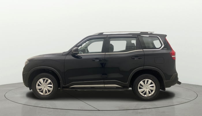 2023 Mahindra SCORPIO-N Z6 DIESEL MT 2WD 7 STR, Diesel, Manual, 75,690 km, Left Side