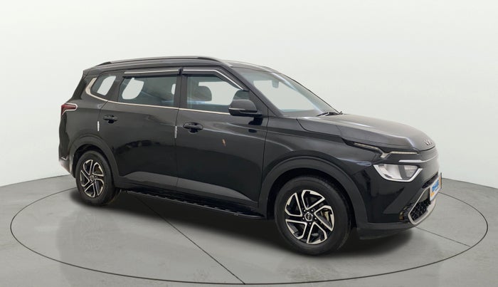 2023 KIA CARENS PRESTIGE PLUS 1.4 PETROL 7 STR, Petrol, Manual, 26,327 km, Right Front Diagonal