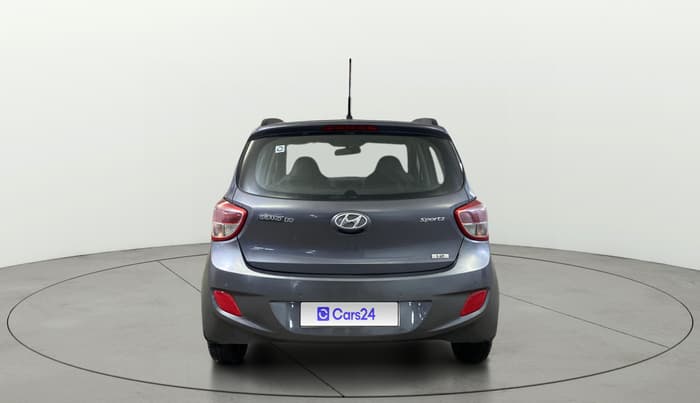 2016 Hyundai Grand i10 SPORTZ 1.2 KAPPA VTVT, Petrol, Manual, 26,750 km, Back/Rear