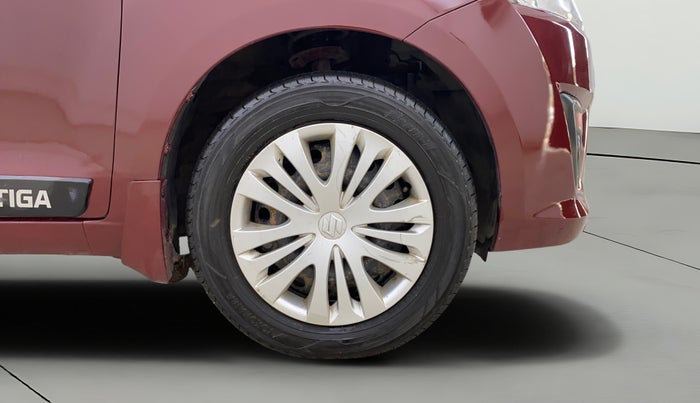 2013 Maruti Ertiga VXI CNG, CNG, Manual, 70,915 km, Right Front Wheel