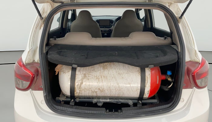 2015 Hyundai Grand i10 MAGNA 1.2 KAPPA VTVT, CNG, Manual, 1,13,214 km, Boot Open Zoomed View