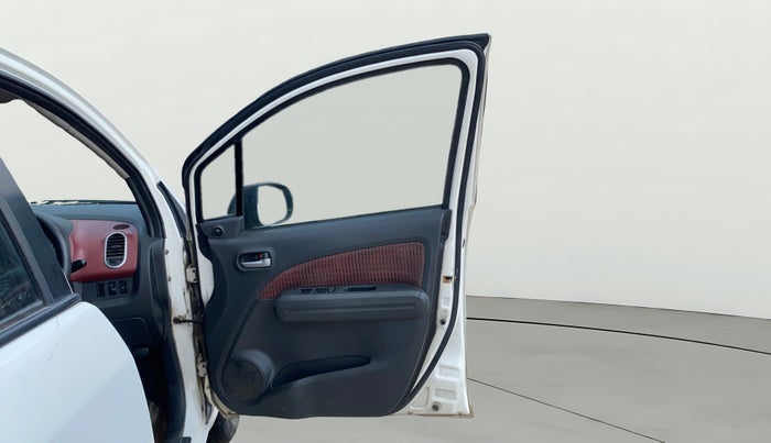 2012 Maruti Ritz VDI, Diesel, Manual, 87,883 km, RHS Front Door