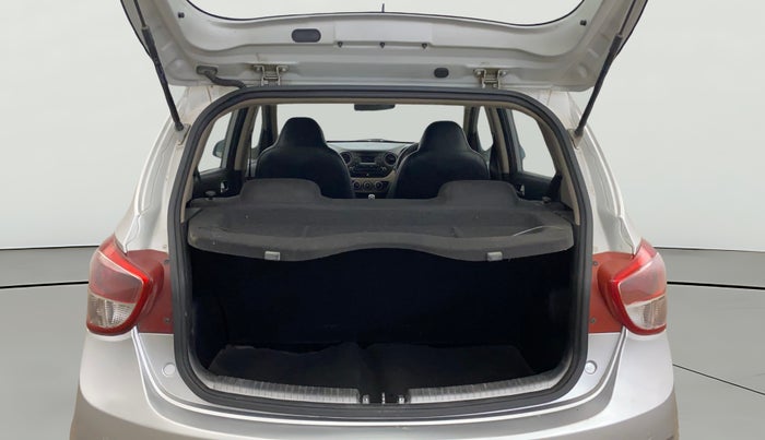 2016 Hyundai Grand i10 SPORTZ 1.2 KAPPA VTVT, Petrol, Manual, 68,138 km, Boot Open Zoomed View