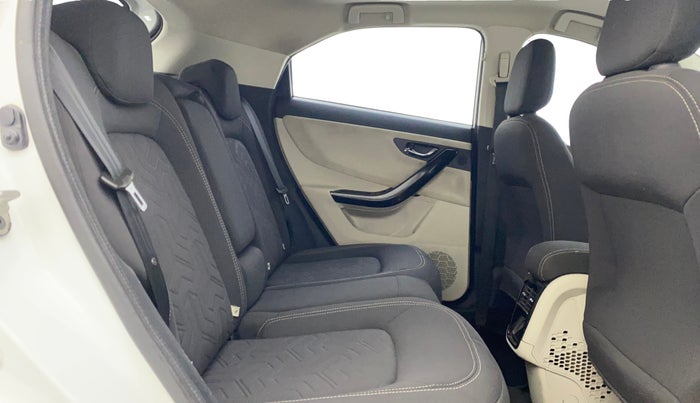 2022 Tata NEXON XZ PLUS PETROL SUNROOF, Petrol, Manual, 61,444 km, Right Side Rear Door Cabin