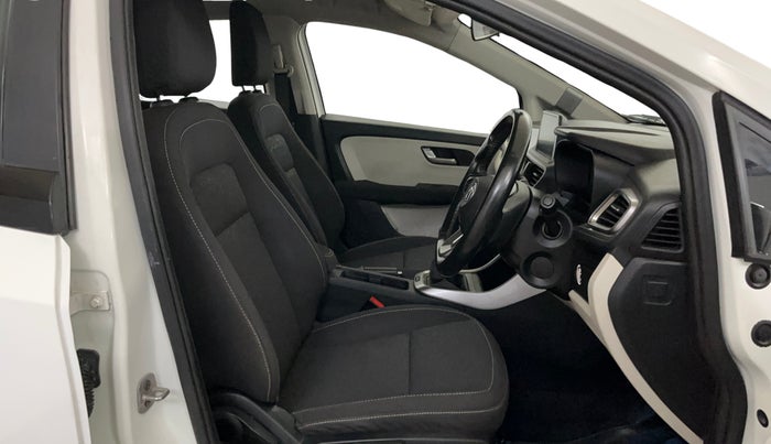 2021 Tata ALTROZ XZ PETROL, Petrol, Manual, 32,697 km, Right Side Front Door Cabin