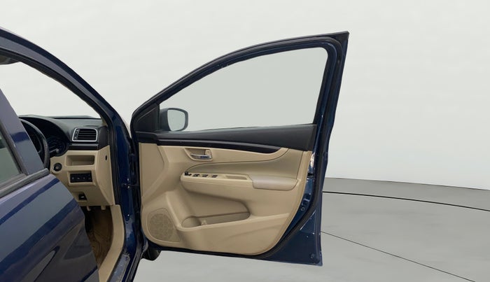 2018 Maruti Ciaz ZETA DIESEL 1.3, Diesel, Manual, 99,587 km, RHS Front Door