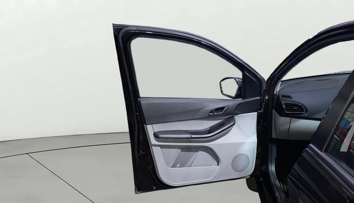2023 Tata Tiago XT PETROL, Petrol, Manual, 5,974 km, LHS Front Door