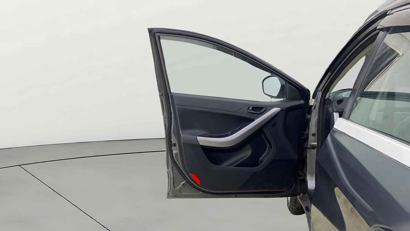 2022 Tata NEXON XMA SUNROOF PETROL, Petrol, Automatic, 42,710 km, LHS Front Door