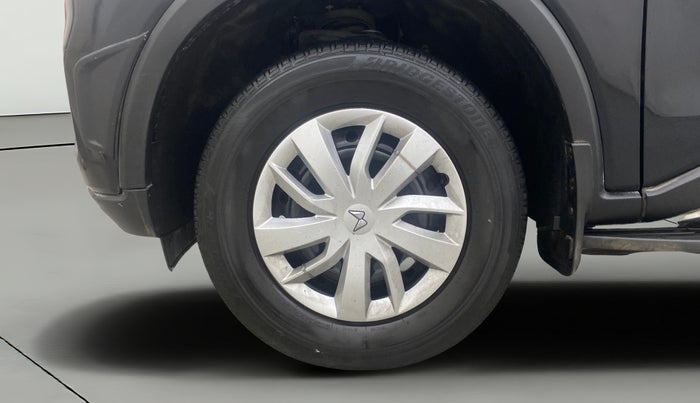 2023 Mahindra SCORPIO-N Z6 DIESEL MT 2WD 7 STR, Diesel, Manual, 75,690 km, Left Front Wheel