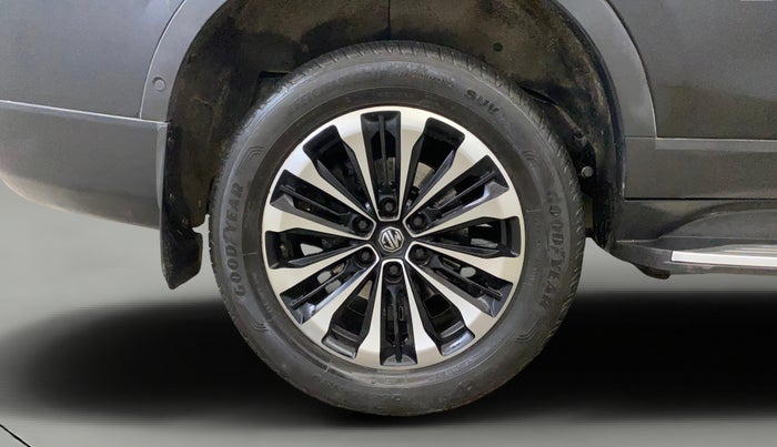 2023 MG GLOSTER SAVVY 2.0 TURBO 7 STR 2WD, Diesel, Automatic, 36,456 km, Right Rear Wheel