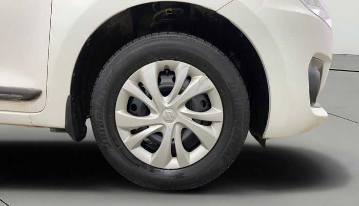 2019 Maruti Swift VXI, Petrol, Manual, 27,718 km, Right Front Wheel