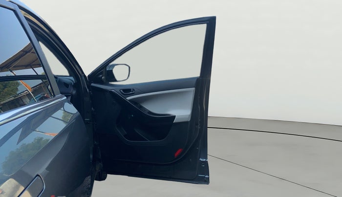 2025 Tata Curvv Pure Plus S 1.2 Petrol 7DCA, Petrol, Automatic, 5,167 km, RHS Front Door