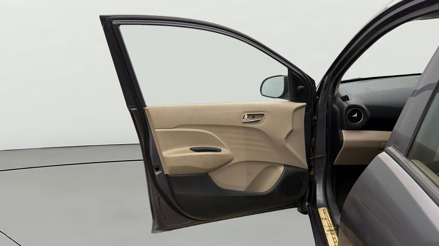 2018 Hyundai NEW SANTRO MAGNA AMT, Petrol, Automatic, 43,103 km, LHS Front Door