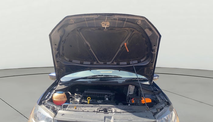 2015 Volkswagen Vento HIGHLINE 1.6 MPI, Petrol, Manual, 86,785 km, Open Bonet