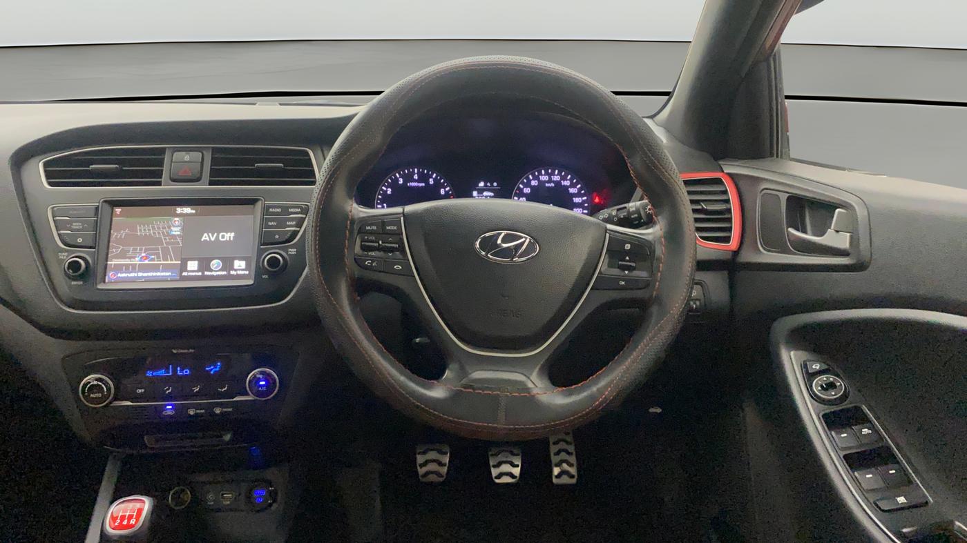 2018 Hyundai i20 Active 1.2 SX, Petrol, Manual, 55,143 km, Steering Wheel Close Up